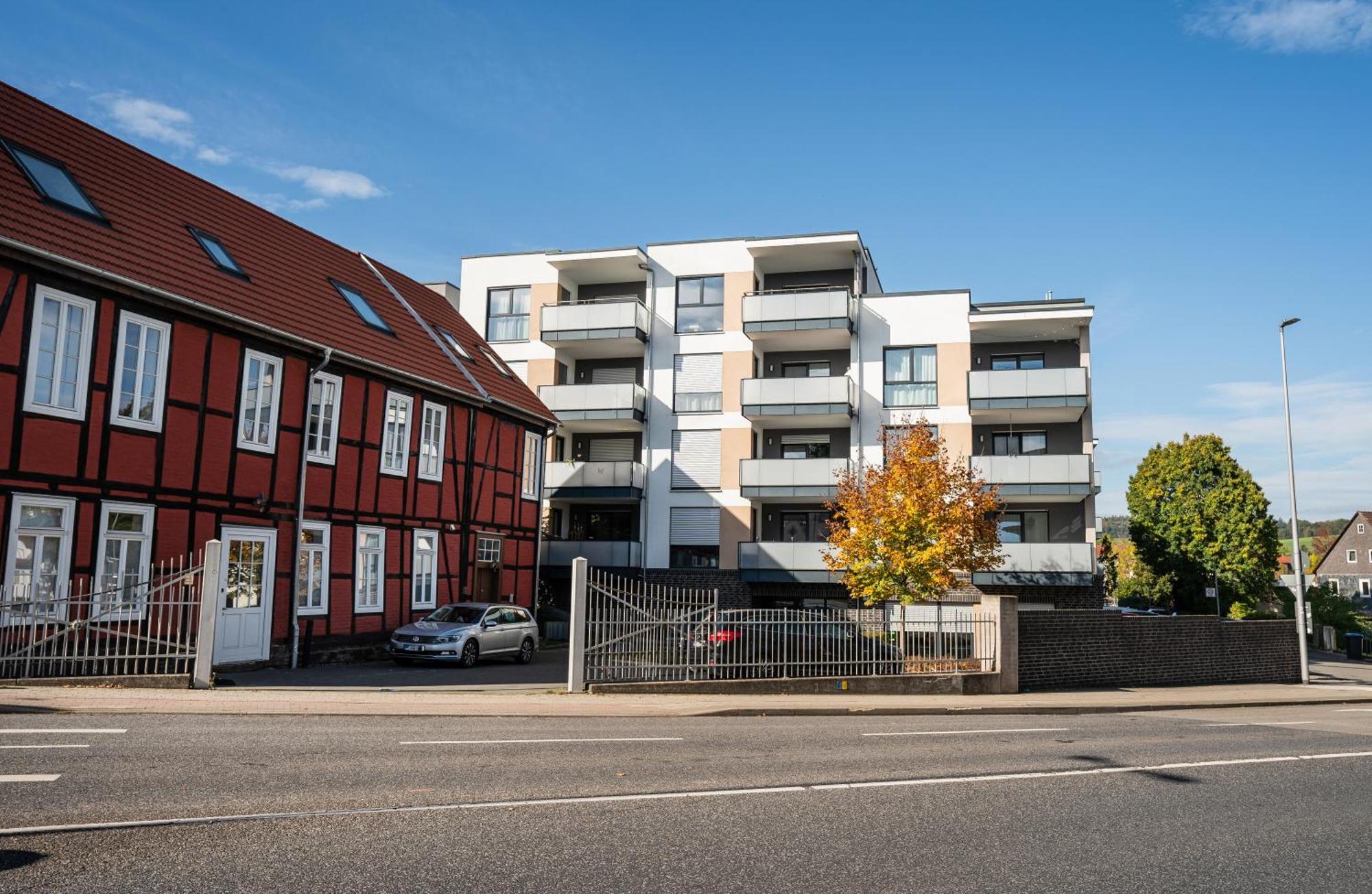 Reitz - Apartment I Zentrale Lage I Stellplatz I 55Qm I 2 Zimmer I Kueche I Bad I Terrasse Бад-Херсфельд Экстерьер фото