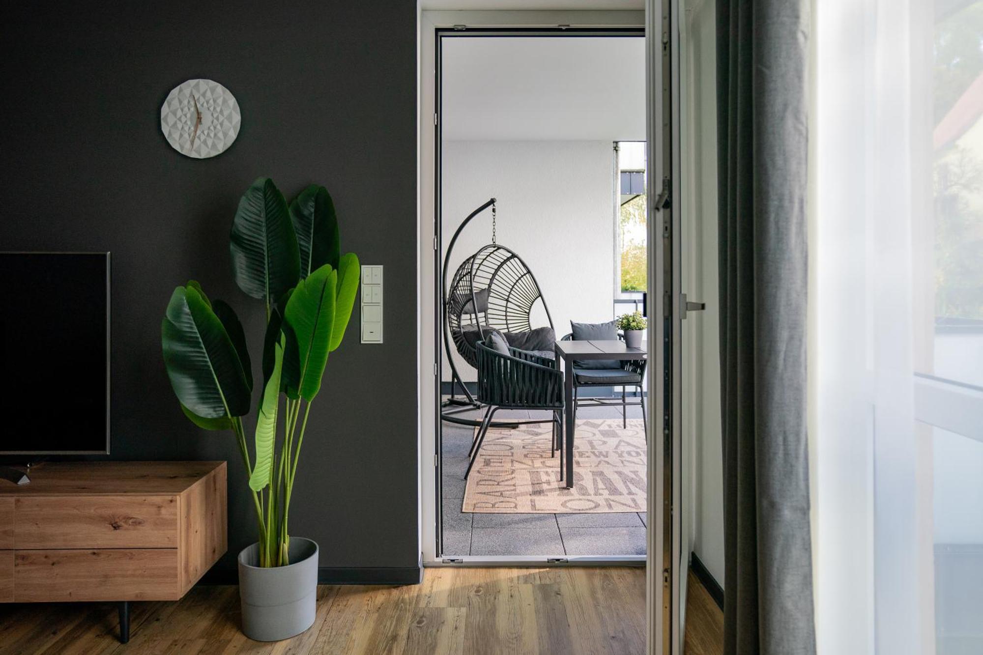 Reitz - Apartment I Zentrale Lage I Stellplatz I 55Qm I 2 Zimmer I Kueche I Bad I Terrasse Бад-Херсфельд Экстерьер фото